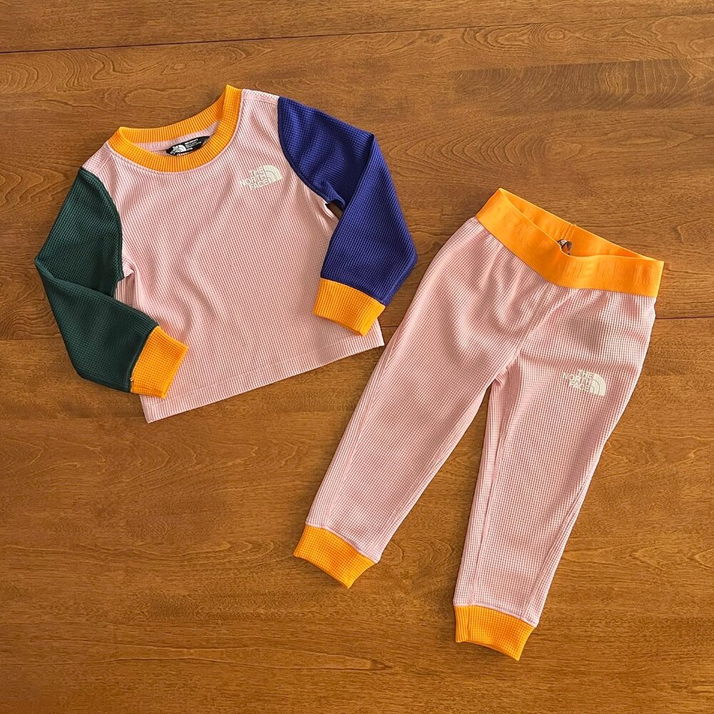 The North Face colorblock thermal set 2T